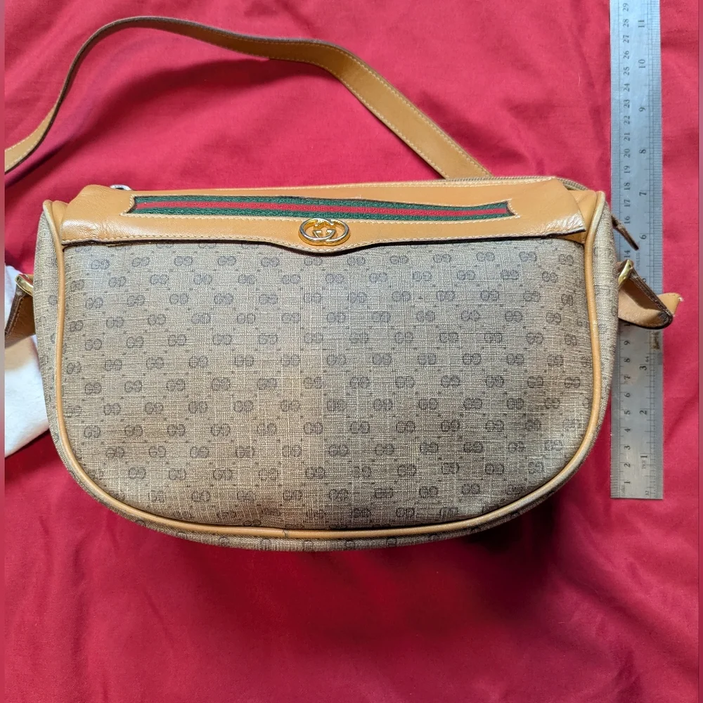 Vintage Gucci Canvas Crossbody - Picture 2 of 15